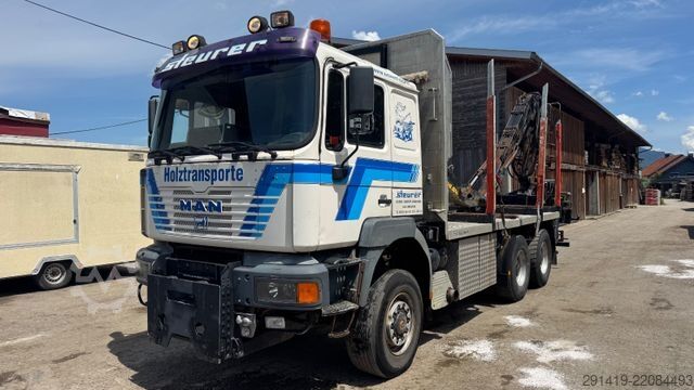 Logging truck MAN 33.464 DFALC 6x6 Allrad Holzlkw mit Kran Bj 2003
