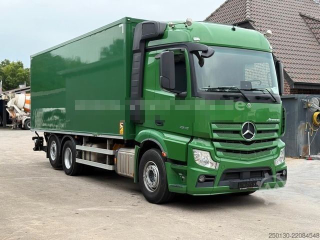 LKW mit Kofferaufbau MERCEDES-BENZ Actros 2542 6x2 LL Koffer+BÄR LBW/NLA /NAVI/KLIM