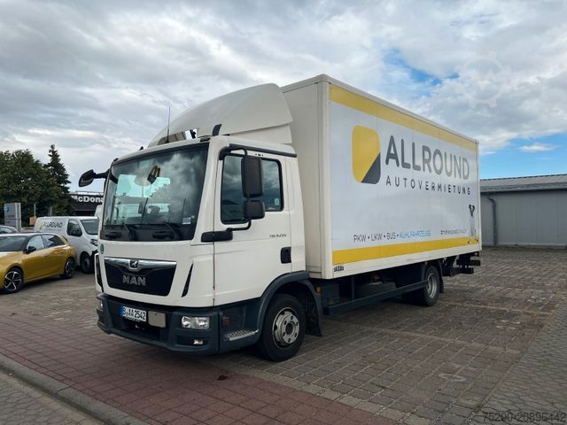 Transporter mit Koffer MAN TGL 8.220