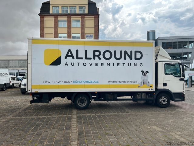 Transporter mit Koffer MAN TGL 8.220