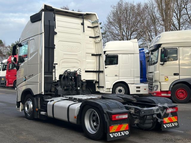 Volumen SZM VOLVO FH500 Lowdeck  2Tanks I-ParkCool Hubsatte
