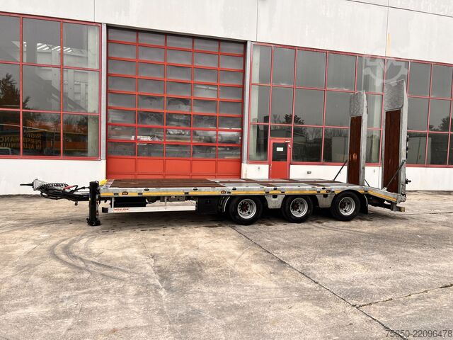 Low loader trailer Möslein TTA33 Schwebheim  31 t Tridemtieflader gelenkt, Neuwertig