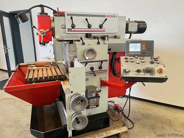 Universal milling machine + accessories Emco FB4