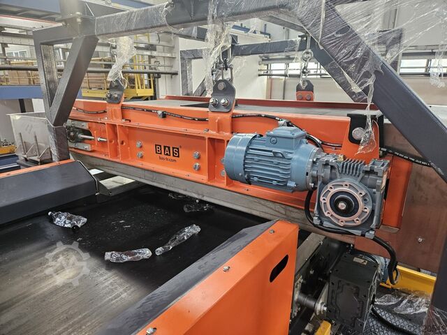 PERMANENT OVERBAND MAGNETIC SEPARATOR B A S INDUSTRIAL SOLUTIONS AND ENGINEERING MBS-M-1000 PERMANENT OVERBAND MAGNETIC SEPARATOR