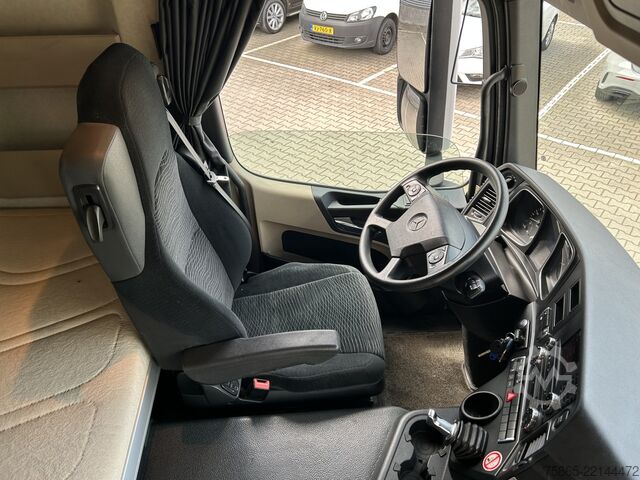 Standard tractor Mercedes-Benz Actros 1840 LS Streamspace / 482 dkm / Full Spo...