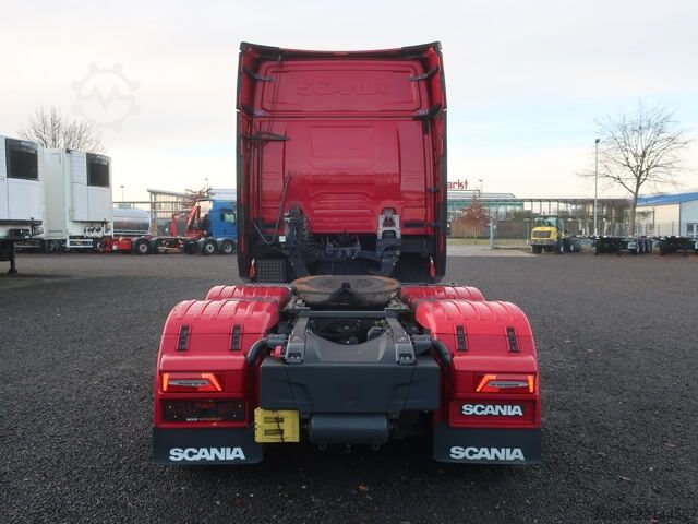 Standard tractor unit Scania S 500 Super 6x2/4 mit verstellbarer Sattelkupplung