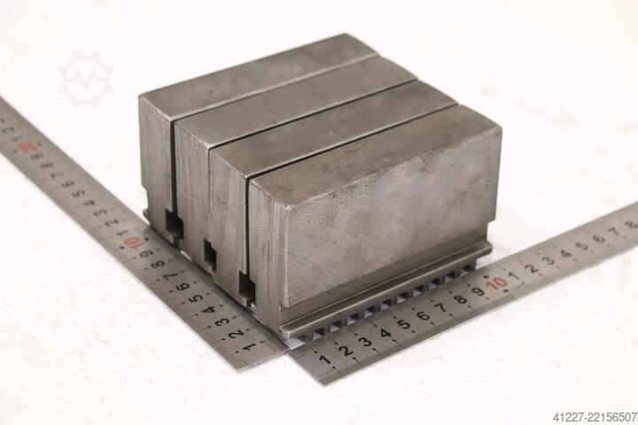 Interchangeable jaws four-jaw chuck unbekannt Breite 26 mm