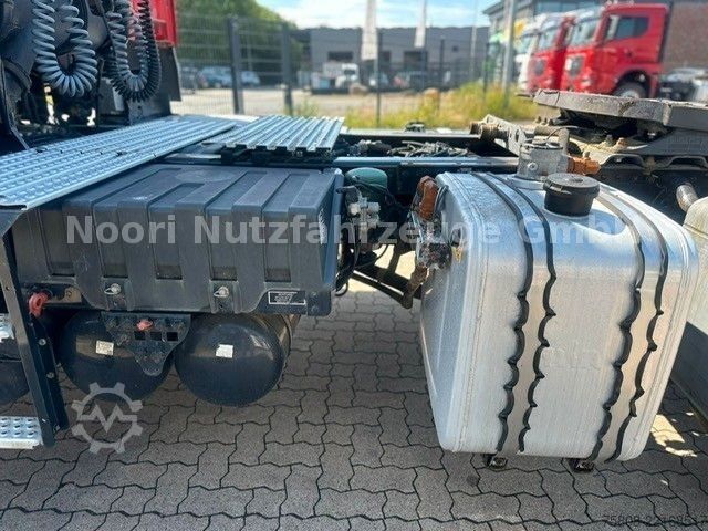 Standard tractor unit MAN TGX 18.460 4x4H 2Kreis Kipphydraulik LOF(90)