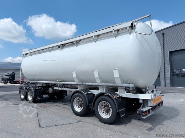 Siloanhänger  HMK Bilcon 30 t. 42 m3 Silo tank 6 Compartment