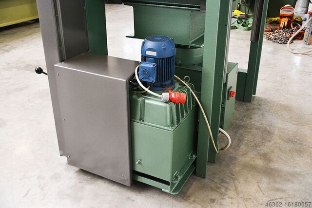 Hydraulic press Agostino Colombo 
