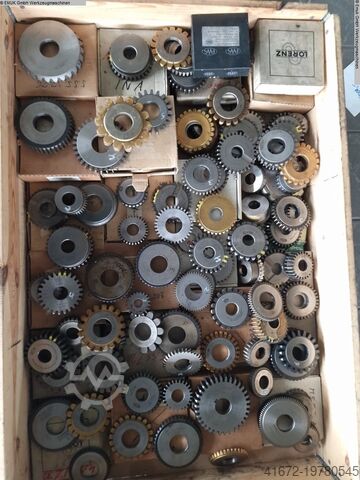 Abwälzfräs- und Stoßmaschine -kombiniert DIVERSE Waelzstosswerkzeug