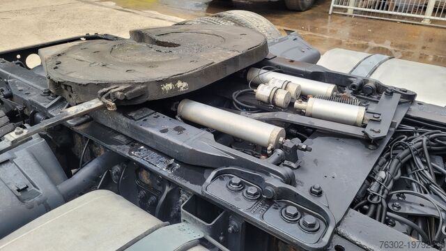 Volume truck tractor MAN 18.440 XLX Mega 2 Tank Hubkupplung Retar