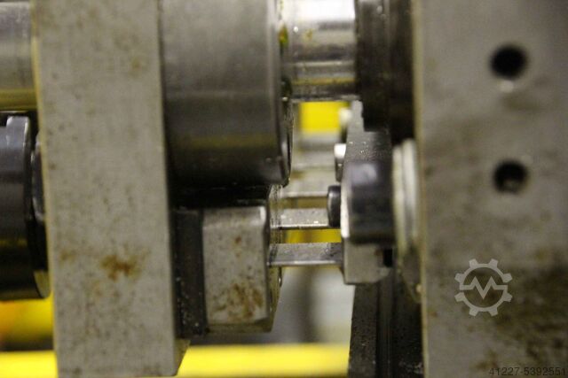 Hydraulic row punch Braun Verfahrweg 1000 mm