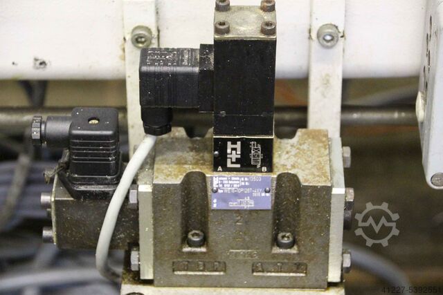 Hydraulic row punch Braun Verfahrweg 1000 mm