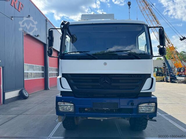 Flatbed Mercedes-Benz 1829 A 4x4 Axor - R