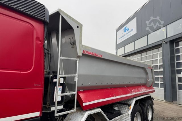 Kipper LKW VOLVO FMX-460 8x4 Dumper