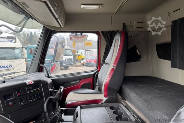 Kipper LKW VOLVO FMX-460 8x4 Dumper