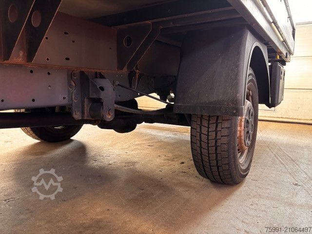 Pritschenwagen IVECO Daily Fahrgestell Doppelkabine 35 S ... Radstand
