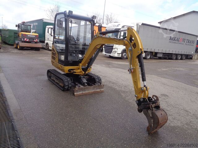 Mini excavator CATERPILLAR 301.7D SW + Schaufel