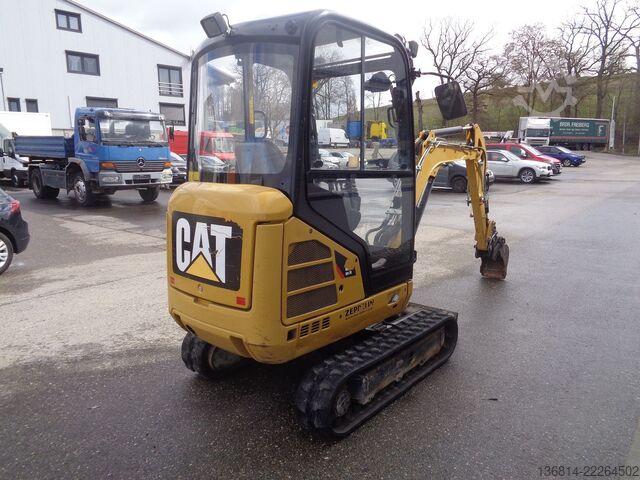 Mini excavator CATERPILLAR 301.7D SW + Schaufel