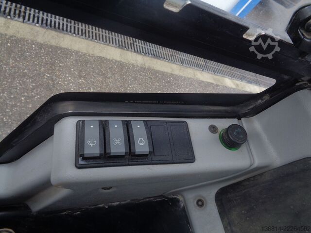 Mini excavator CATERPILLAR 301.7D SW + Schaufel
