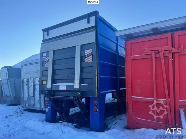 Micodan hook container with tail lift  Micodan hook container with tail lift