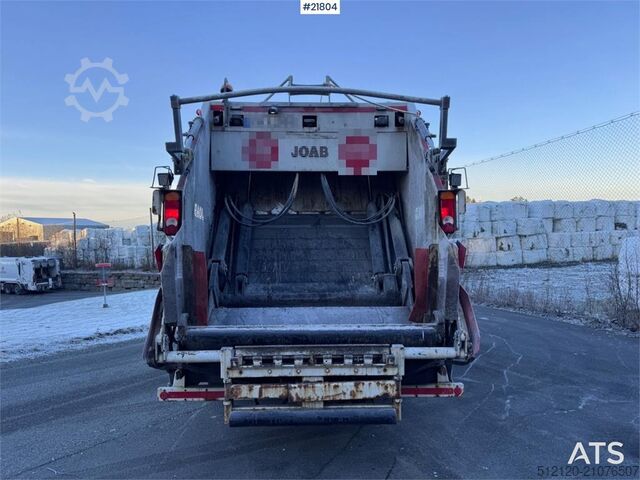 Abfallsammelfahrzeug Volvo FM460 6x2 compactor truck with Joab 1 chamber