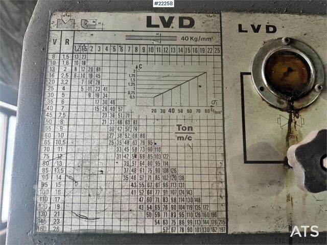 Baumaschine  LVD PP 70/25–30 press brake