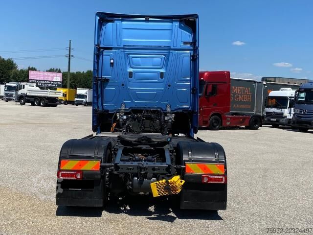 Standard tractor unit  eActros E 600LS ENIN FÄHIG