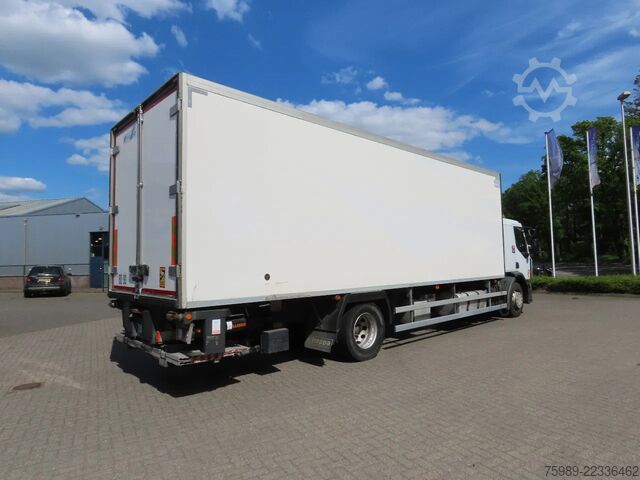 Refrigerated/frozen transport Renault D Sleeper,  19000kgm RETARDER, 2 zones temperat...