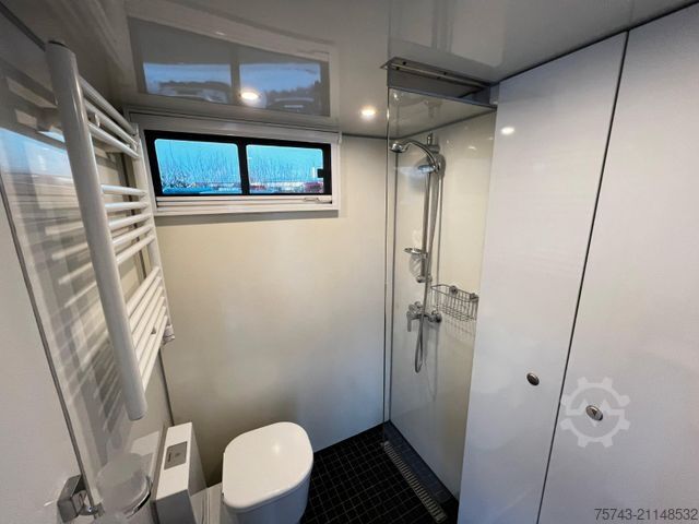 Viehtransporter LKW MAN 12 250 5 Pferde Pop-Out