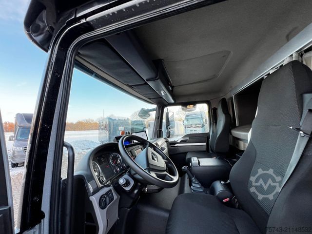 Viehtransporter LKW MAN 12 250 5 Pferde Pop-Out