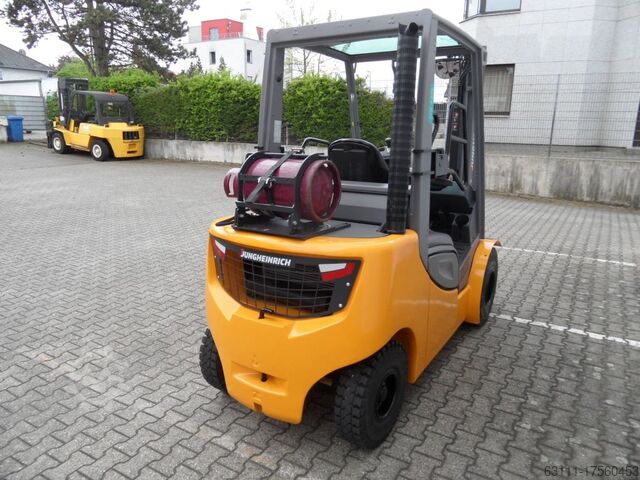 Treibgasstapler Jungheinrich TFG 430s - Freihub - aufgearbeitet - wenig Stunden