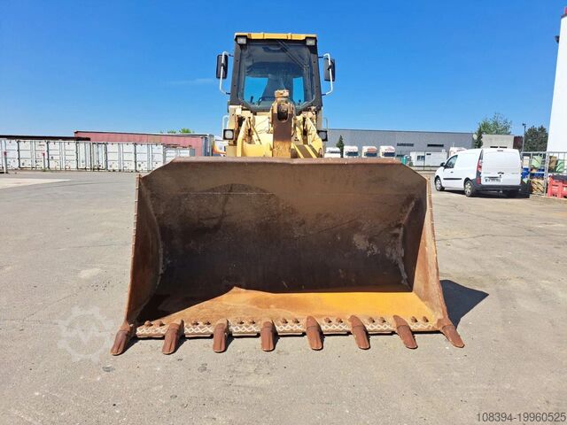 Crawler loader Caterpillar 963C