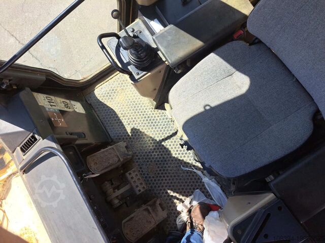 Crawler loader Caterpillar 963C