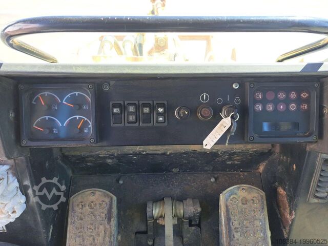 Crawler loader Caterpillar 963C