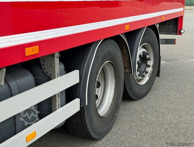 Box truck DAF CF 370 FAN HEIWO BAK DHOLLANDIA 3000 KG. ACHTERS