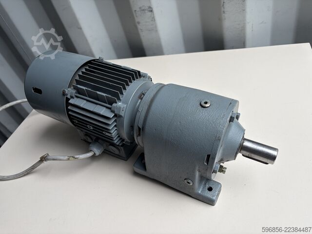  Motoreduktor SEW-EURODRIVE R40DT71C2BMG/Z 0,37 kW 43 obr./min Hamulec 400 V Motoreduktor SEW-EURODRIVE R40DT71C2BMG/Z 0,37 kW 43 obr./min Hamulec 400 V