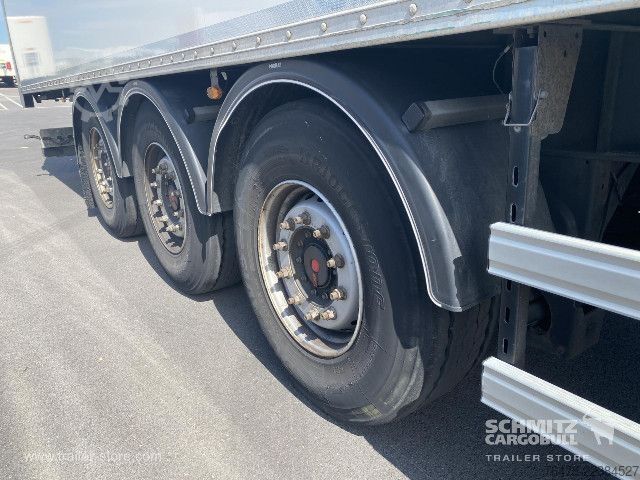Kofferauflieger Fruehauf Dryfreight Standard Roller shutter door