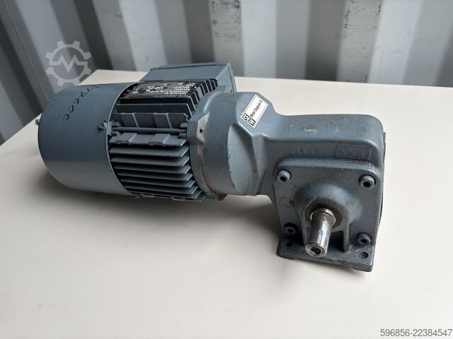  SEW-EURODRIVE S30DT71K-2B 0,25 kW 185 obr./min z hamulcem 220 V SEW-EURODRIVE S30DT71K-2B 0,25 kW 185 obr./min z hamulcem 220 V