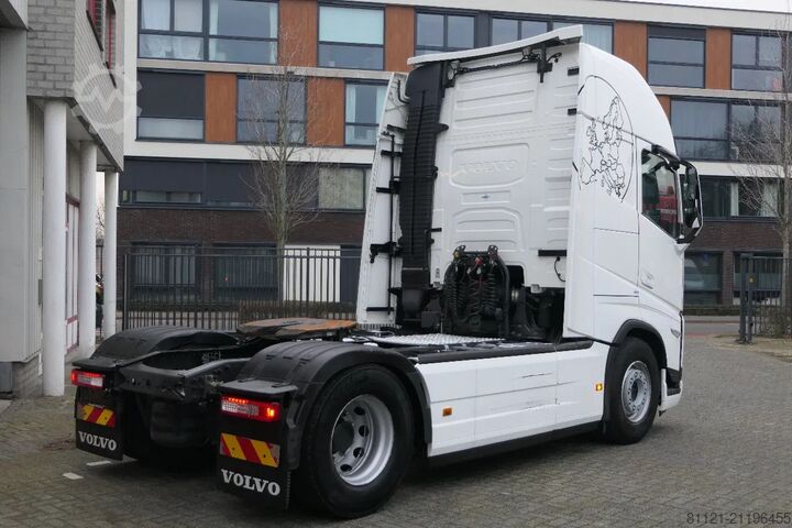Standard-SZM Volvo FH 460 | Retarder | 2Tanks | 465290Km | 2022 | ...