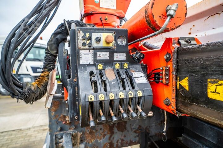 Ladepritsche RENAULT KERAX 370 + PALFINGER 15T/M+2EXT.