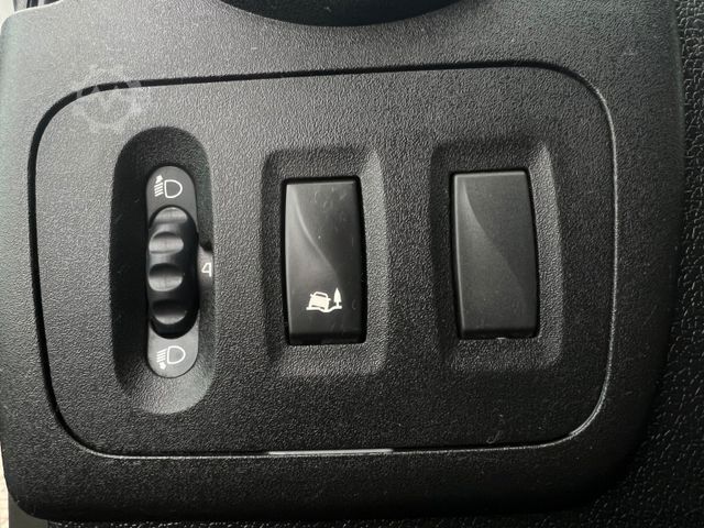 Pritschenwagen OPEL Movano 2.3 CdTi Pritsche Klima Navi Ahk Lkw 3,5t