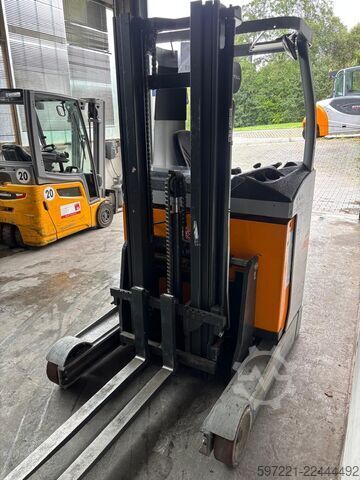 Reach Trucks Still FM-X10