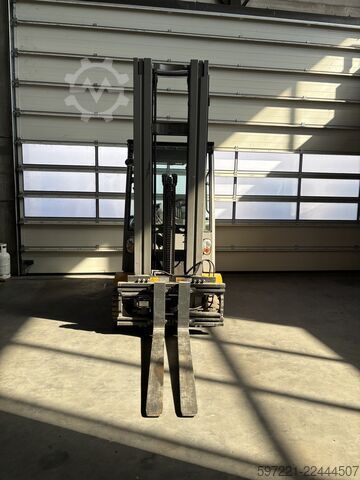 Electric - 4 wheels Jungheinrich EFG 425KS