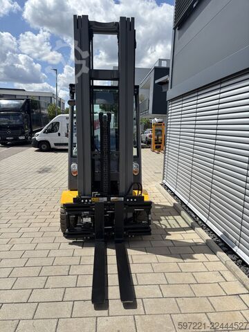 Electric - 4 wheels Jungheinrich EFG 425K