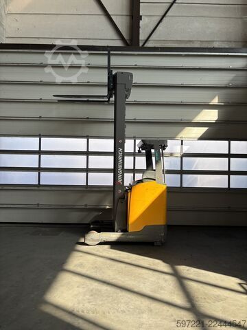 Reach Trucks Jungheinrich ETV 214