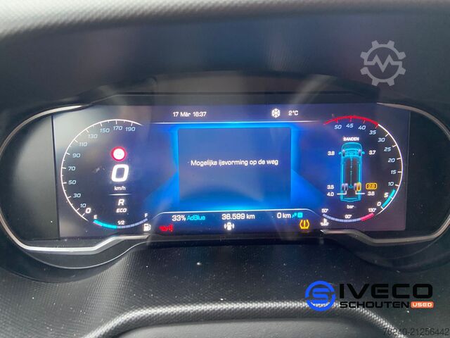 Iveco Daily 40C18V A8 Cruise control - Dubbellucht - Automaat- L3H2 -176pk - Trekhaak Iveco Daily 40C18V A8 Cruise control - Dubbellucht - ...