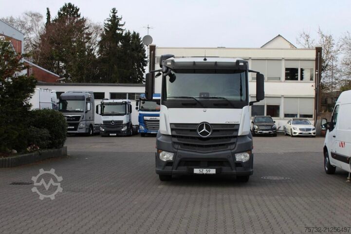 Standard SZM Mercedes-Benz Antos 1842   Anhähgerkupplung ACC Standheizung