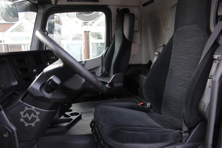 Standard SZM Mercedes-Benz Antos 1842   Anhähgerkupplung ACC Standheizung